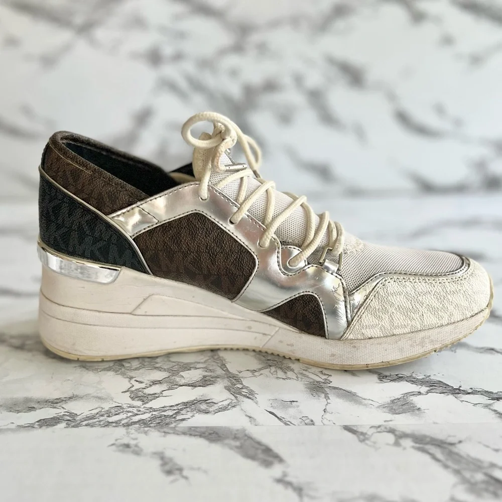 Michael Michael Kors Liv Bubble Trainer Sneakers Metallic 9.5 Fashion Logo
